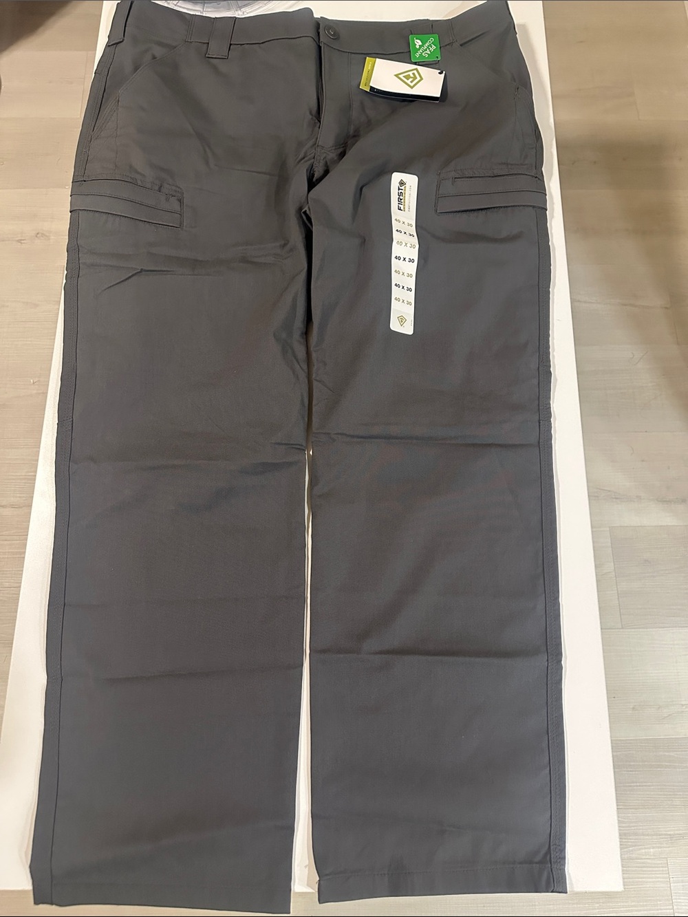 Men's Gray Cargo Pants - Classic Utility Style